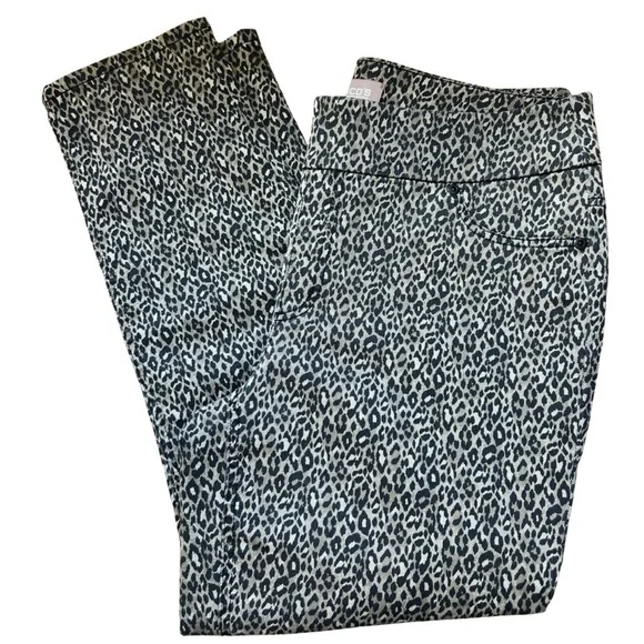 Chicos Leopard Print Pull On Pants Women’s Size 8 Stretch - Picture 2 of 16